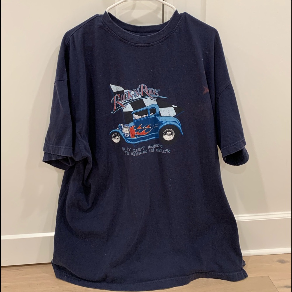 Men’s vintage car tee